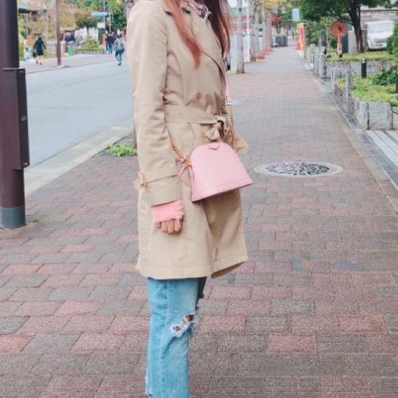 Louis Vuitton, Alma mini bag - Picture 12 of 13